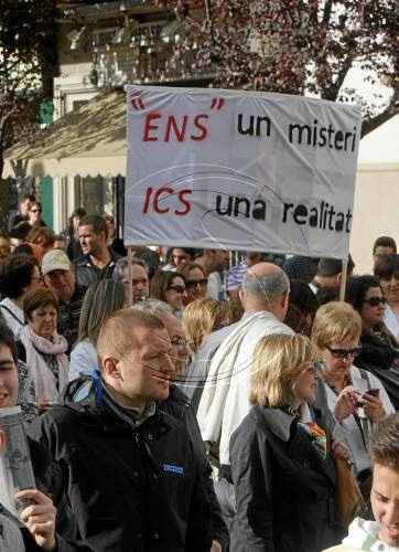 La marea blanca diu 'no' a l'ens