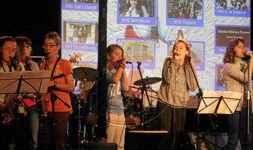 Alumnes de deu instituts participen en la trobada Secundària Rock