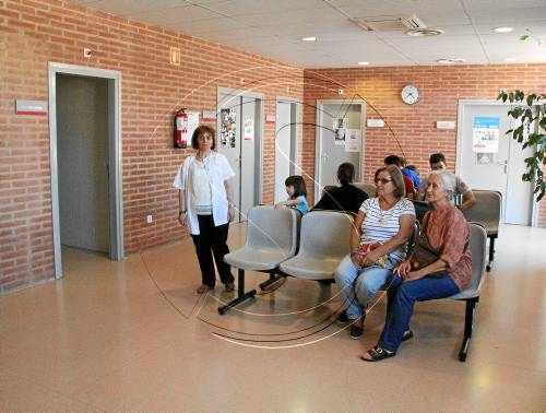 Torrefarrera amplia el consultori per evitar col·lapses de pacients