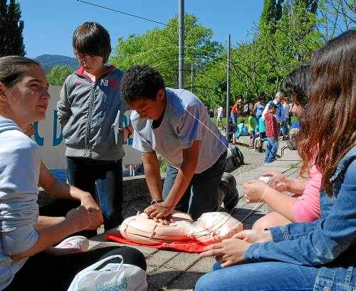 Més de 140 alumnes de la Seu d'Urgell aprenen reanimació cardiopulmonar
