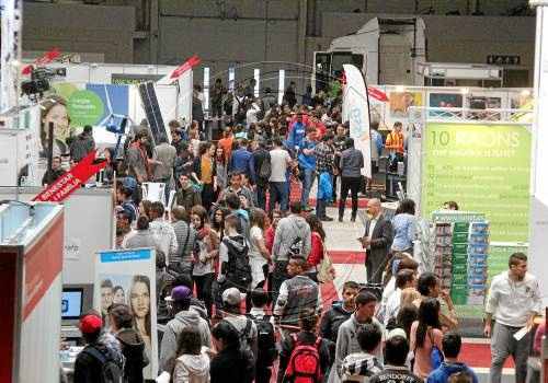 Ensenyament quadruplica les places per a FP dual en 3 cursos