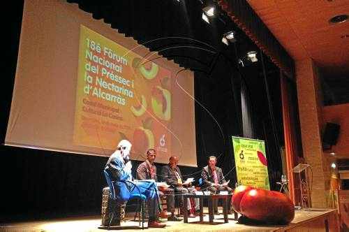 Europa produirà aquest estiu un 14% més de préssec i nectarina