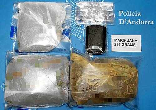 Detingut amb 239 grams de 'maria' a la frontera andorrana