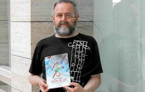 El lleidatà Adolf Boldú divulga l'astronomia amb 'Arran de cel'