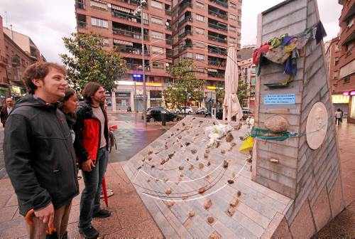 Flors per a Garra en el primer any de la seua mort