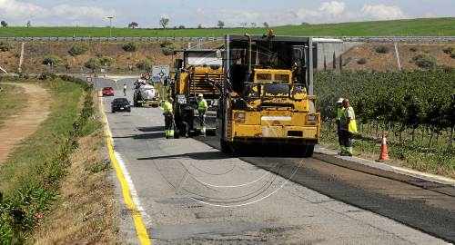 Asfaltatge de la carretera de Raimat i Sucs