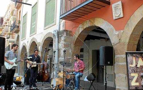 Ruta literària i concert de jazz a càrrec del trio Àrid a Balaguer