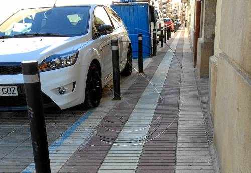 Agramunt reforma zones de pàrquing per evitar caigudes