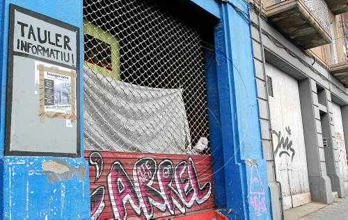 Inquietud veïnal per l'obertura d'un local social okupa en un antic pub