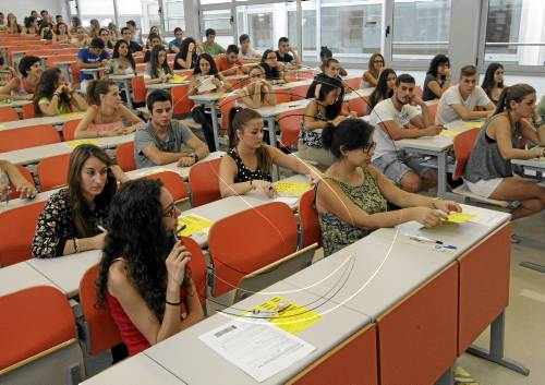 Una de cada quatre places de primer de la UdL, vacants el mes de setembre