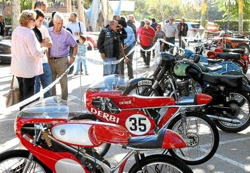 Mostra de vehicles antics a Tàrrega