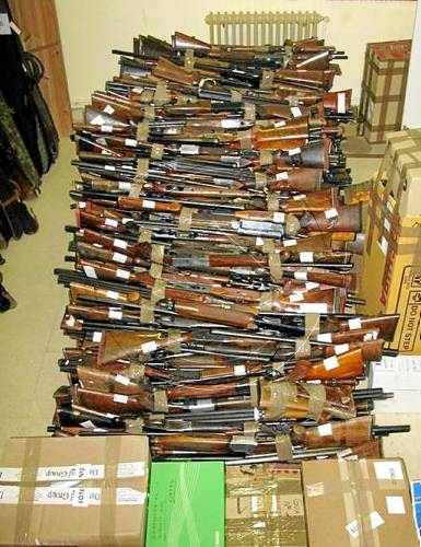 La Guàrdia Civil destrueix 890 armes, la meitat escopetes
