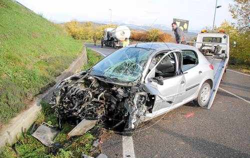 Ferida greu en un aparatós accident a les Avellanes