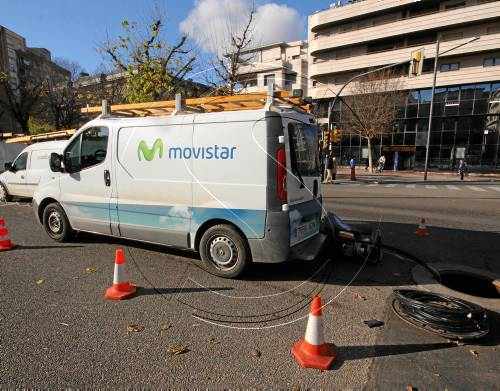 Veïns i negocis de Prat de la Riba continuen sense línia de telèfon fix