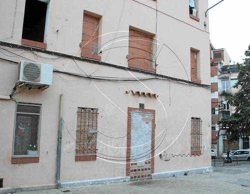 La Paeria no multa cap pis buit de bancs i diu que ho farà el 2015
