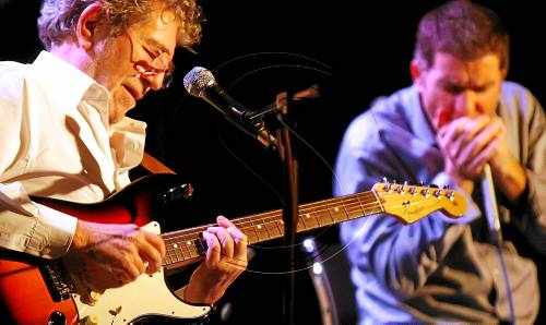 La guitarra i la veu de Quico Pi de la Serra omplen el Cafè del Teatre de l'Escorxador