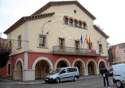 Artesa de Segre negocia la compra d'un solar per a un pàrquing de vint places