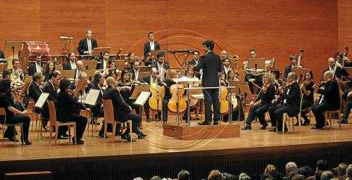 Nit de valsos i danses a l'Auditori