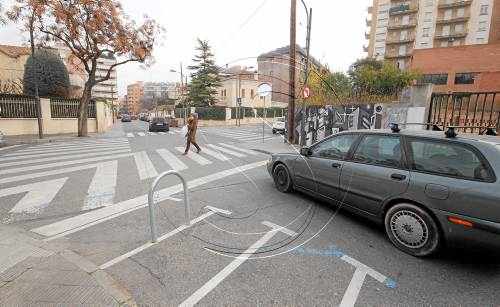 A punt en cruïlles i passos zebra cent accions per evitar atropellaments