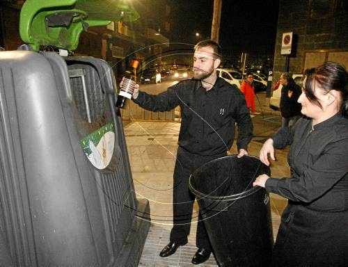 Pla per usar menys bosses de plàstic i retornar envasos