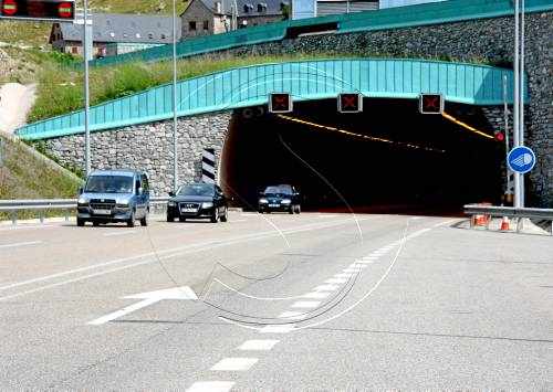 Una empresa demana generar llum per a 340 cases amb l'aigua que evacua el túnel de Vielha