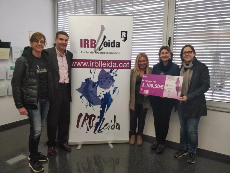 La Cursa de la Dona entrega 3.100€ a l’IRBLleida per la lluita contra el càncer de mama