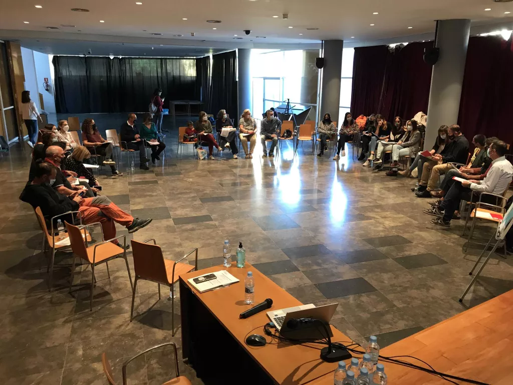 Tret de sortida a la iniciativa que impulsa el redisseny dels patis de tres centres educatius de Lleida