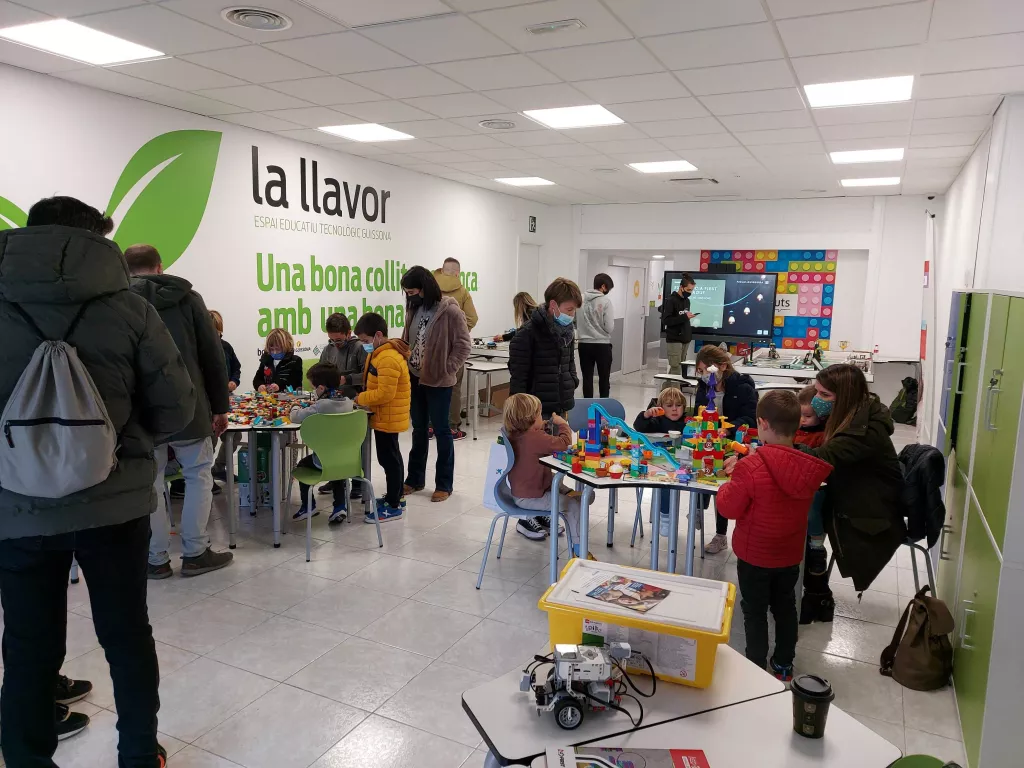 Més de 3000 persones passen per la Fira Playmobil i Lego d'aquest cap de setmana