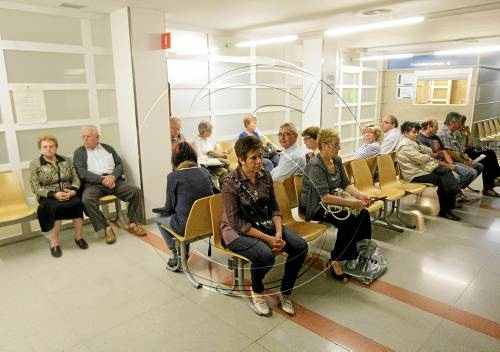 Salut suprimeix l'espera màxima de sis mesos per a onze operacions
