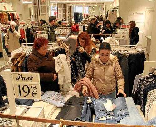 Consens perquè les botigues de Lleida obrin almenys 4 festius al desembre