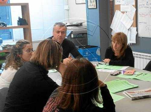 Firmes a internet contra l'elecció 'a dit' de docents substituts