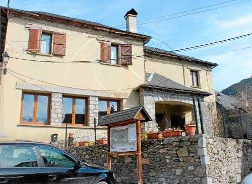 Vilac converteix l'escola tancada fa vint anys en un centre social