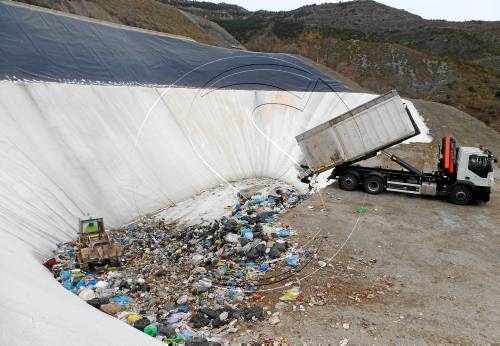 Inauguració de l'abocador de Tremp amb polèmica