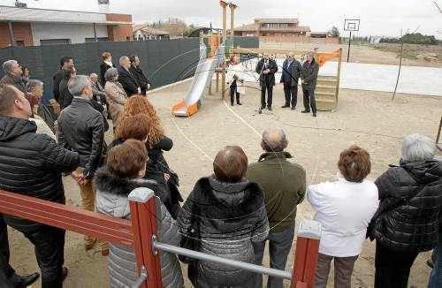 Bellpuig estrena la plaça amb el nom que han triat els veïns
