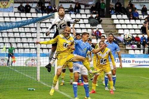 L'Hèrcules 'obliga' a jugar el partit el diumenge 5