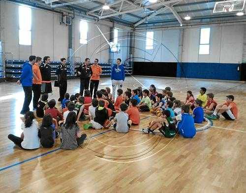 Autocar a Salamanca per acompanyar el Cadí en el debut al 'play-off'