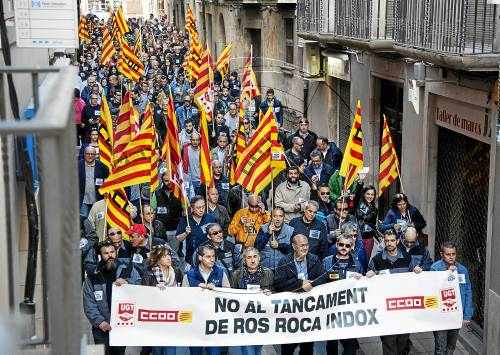 La plantilla reclama la mediació i la implicació de la Generalitat a Indox