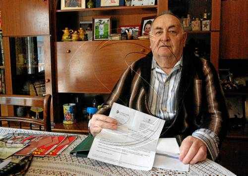 Denuncia que s'ha d'esperar més d'un any per a una prova a l'Arnau