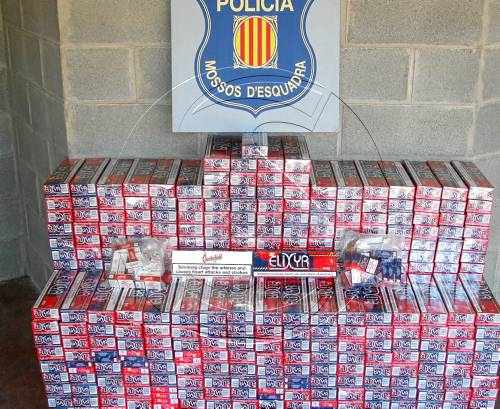 Detinguts per contraban de tabac a Sort al circular sense el cinturó posat