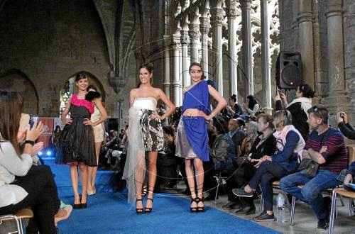 La roba de segona mà, de moda a la Seu Vella
