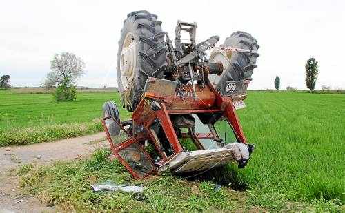 Ferit el conductor d'un tractor després de xocar amb un camió a Linyola
