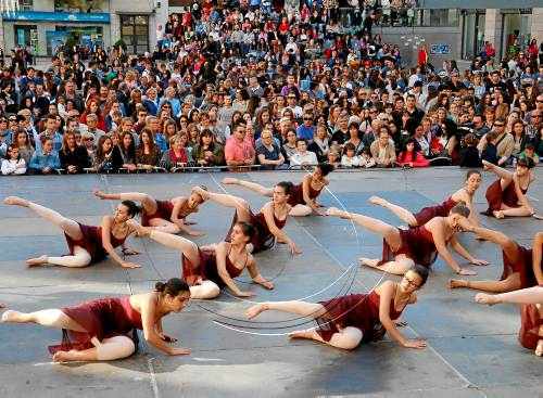 Lleida celebra la festa de la dansa