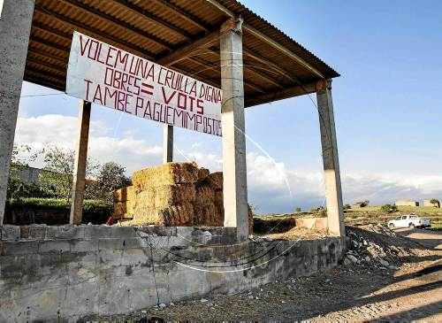 Marxa de tractors a Gra per exigir un millor accés