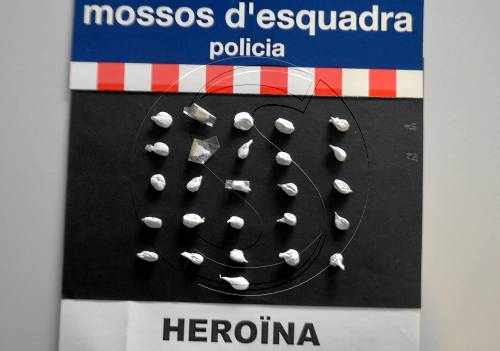 Detingut a Boters amb 22 dosis d'heroïna amagades a la boca