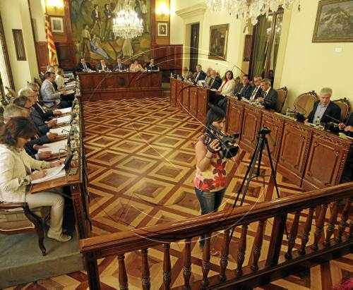 CiU perd la majoria absoluta i ERC triplica escons