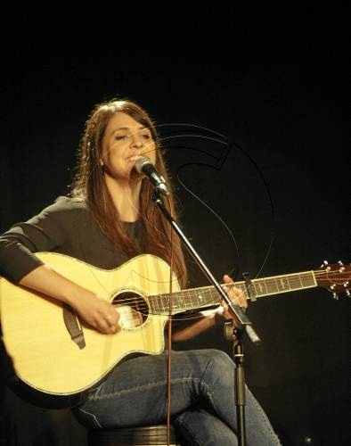 La barcelonina Lidia Guevara presenta al Cafè del Teatre el seu últim disc
