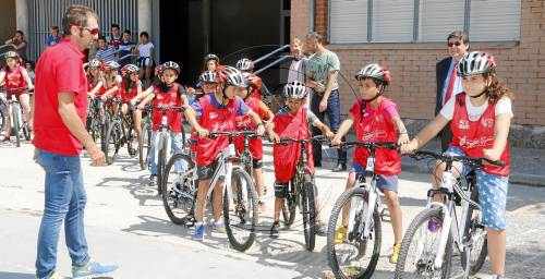 La Vuelta entra a les aules