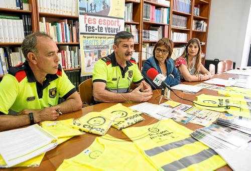 Armilles reflectores per evitar atropellaments a l'Urgell