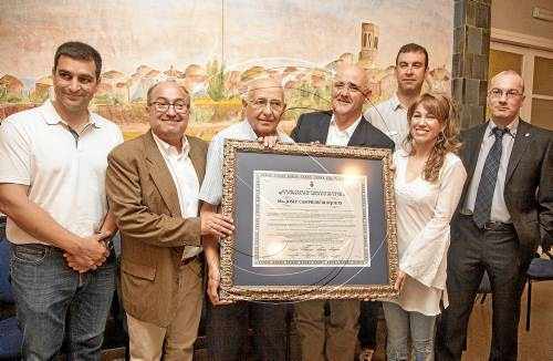 Vilagrassa nomena primer fill adoptiu mossèn Josep Camprubí