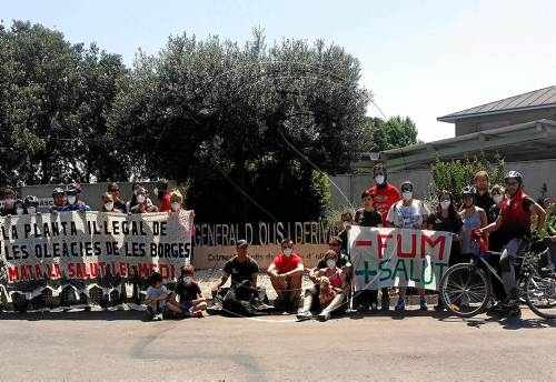 Pedalada contra una empresa d'olis de les Borges Blanques